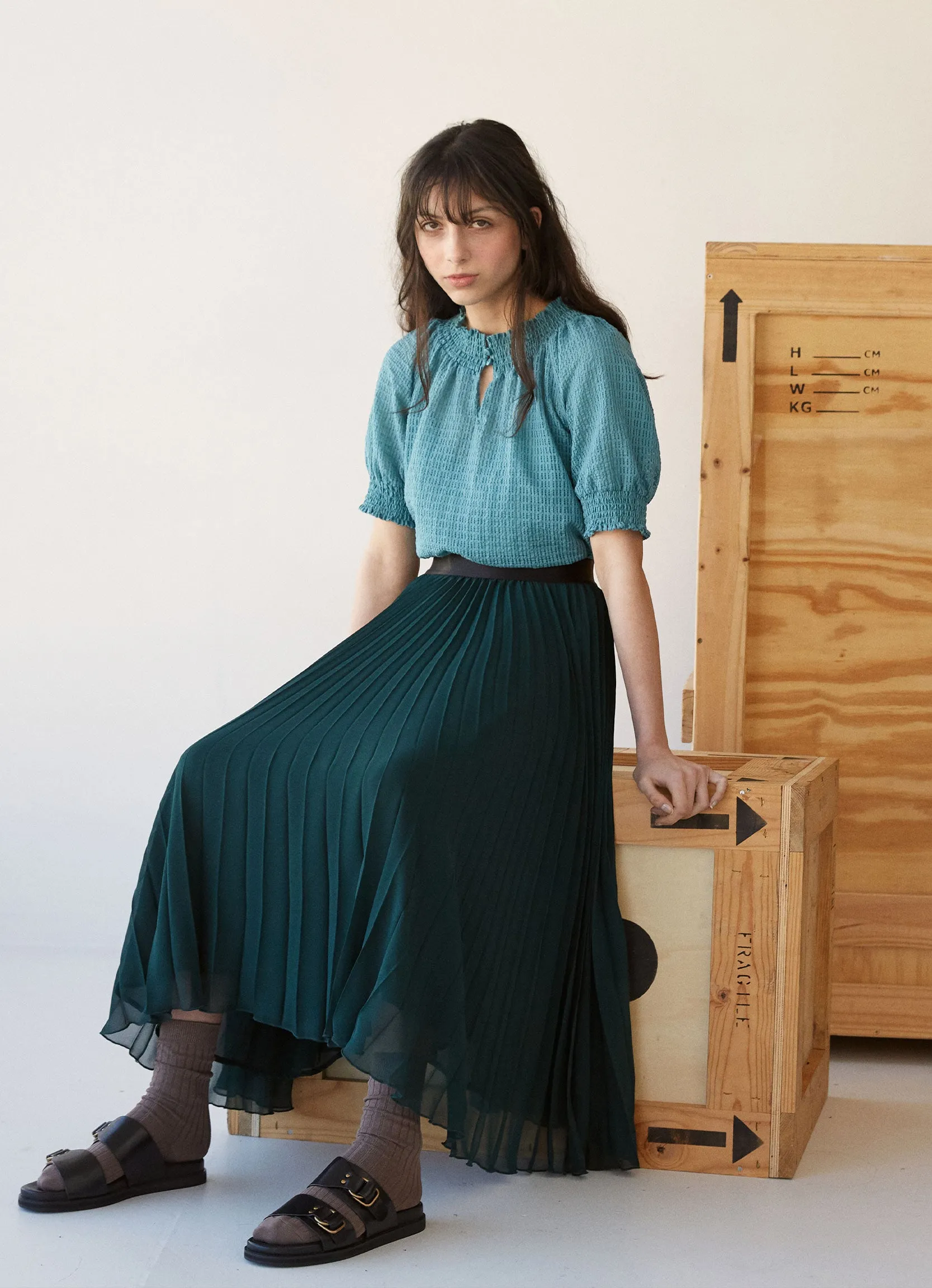 Billowy pleated skirt
