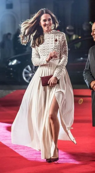 European and American Women's Clothing Lace Stitching South Korea Hemp Pregnant Women Floating Pleated Skirt Long Sleeve Split Photography Jumpsuit Dress 1941