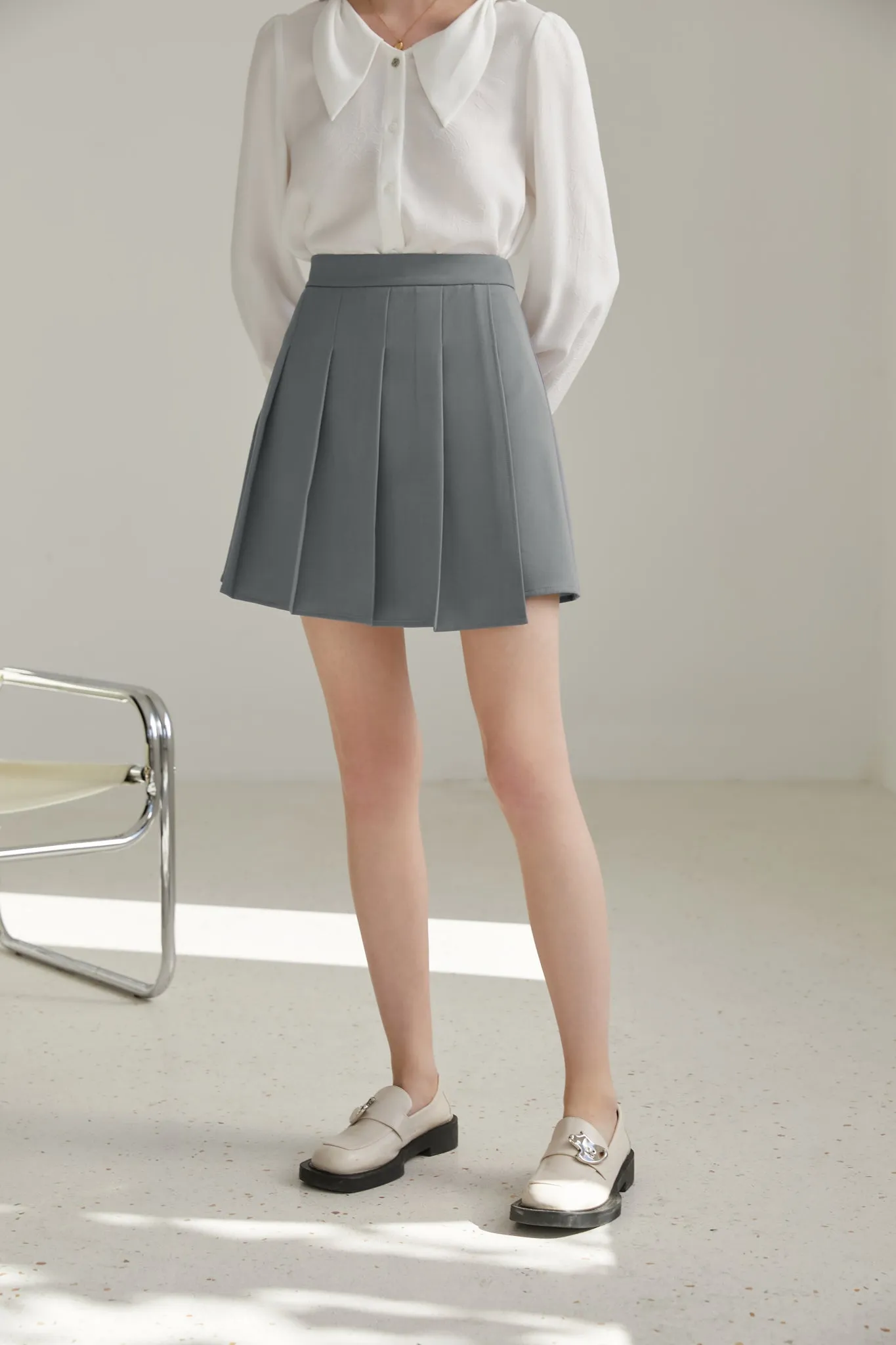 Fansilanen | Lina Gray Pleated Skirt