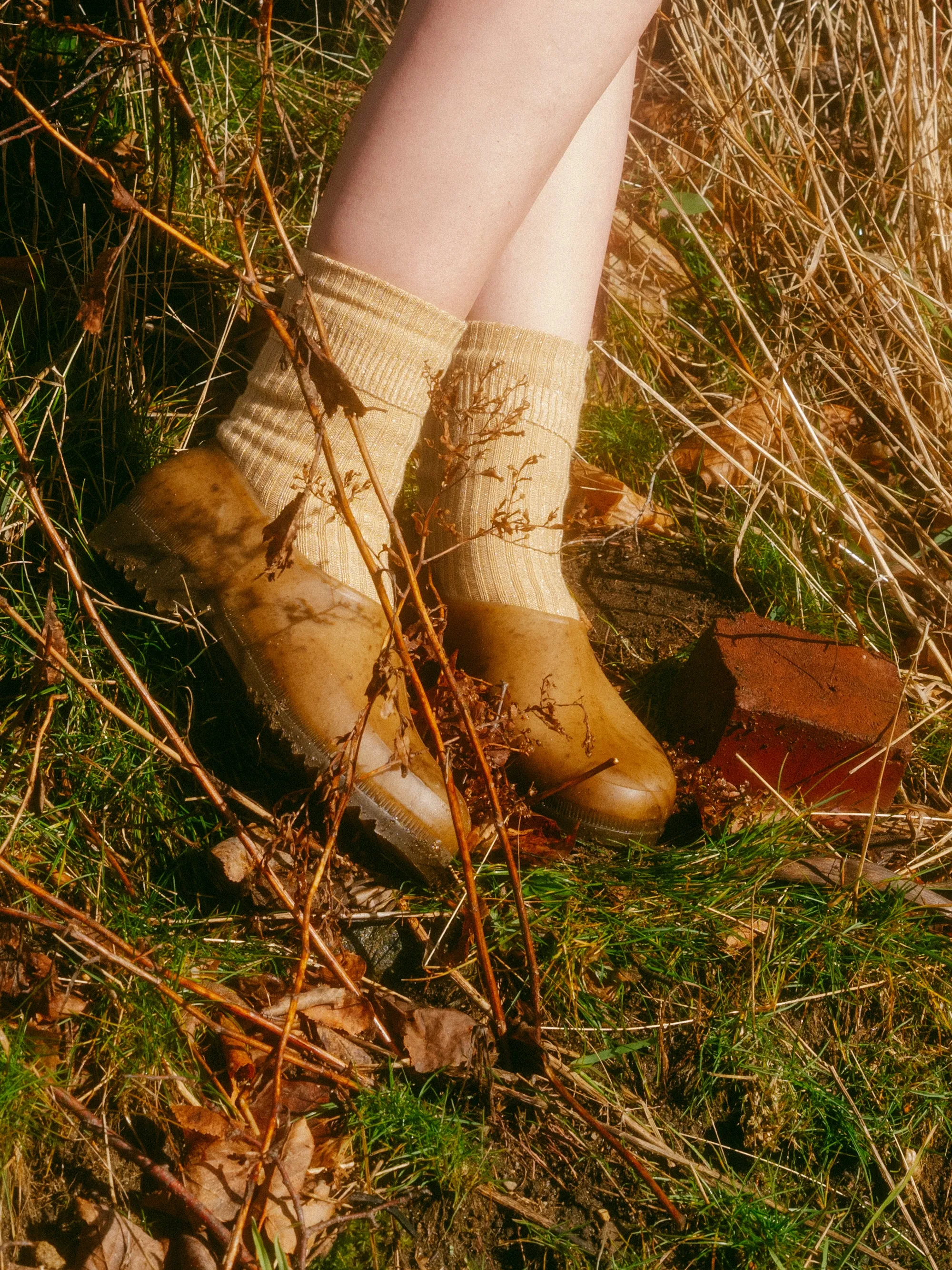 French Recycled Hemp Gardening Clogs in Sepia