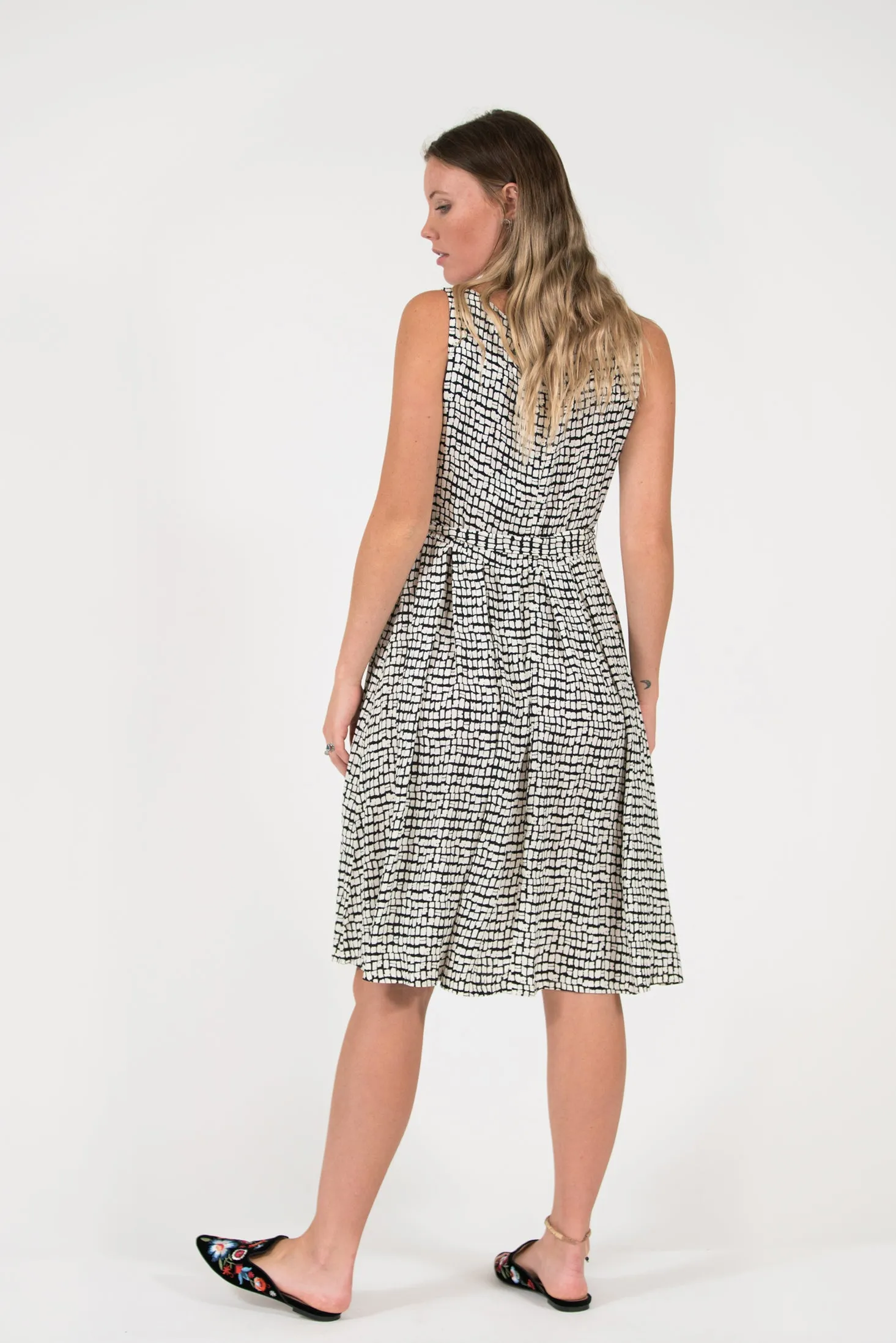 Isabella Dress - White Rectangle