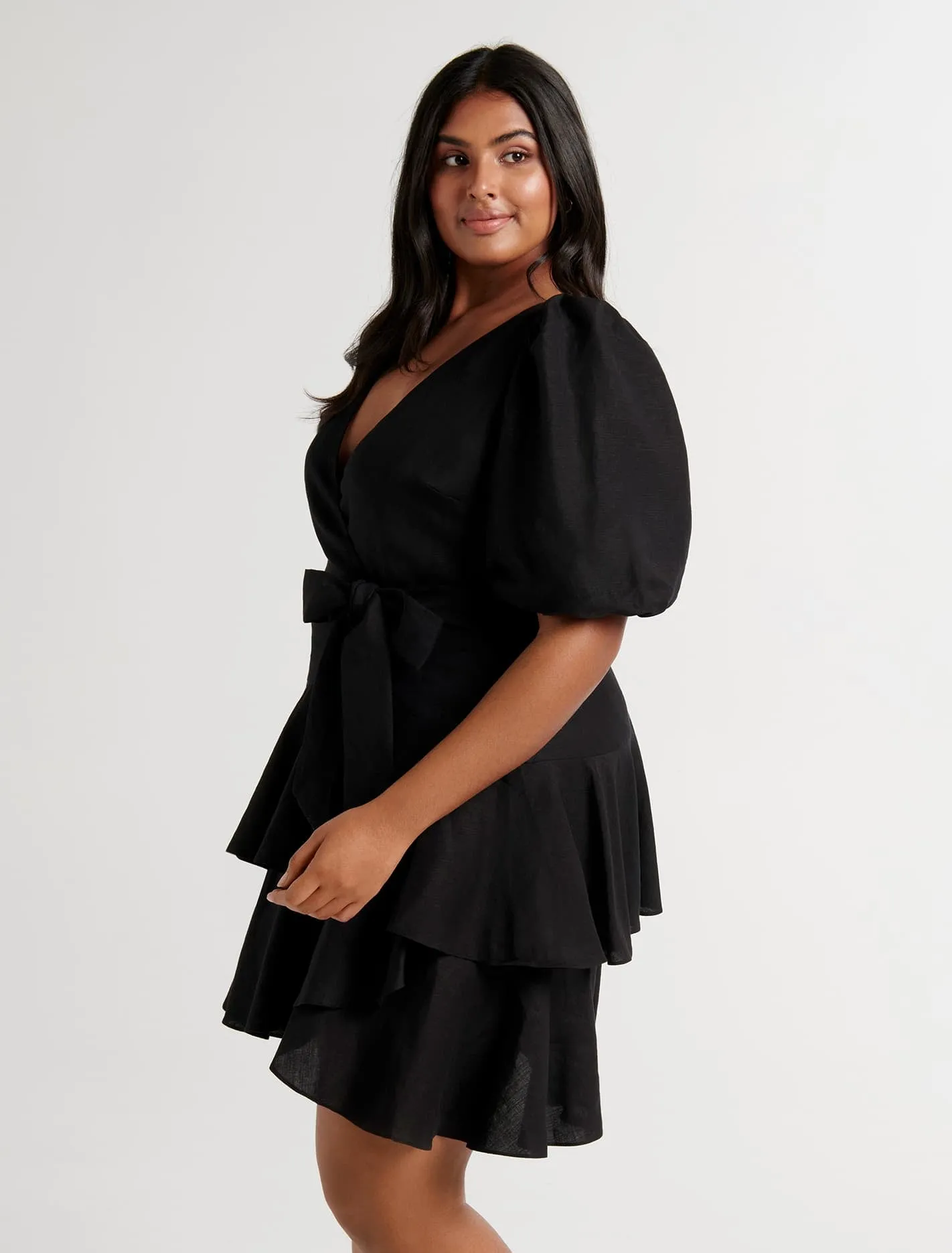 Monica Curve Tiered Linen Mini