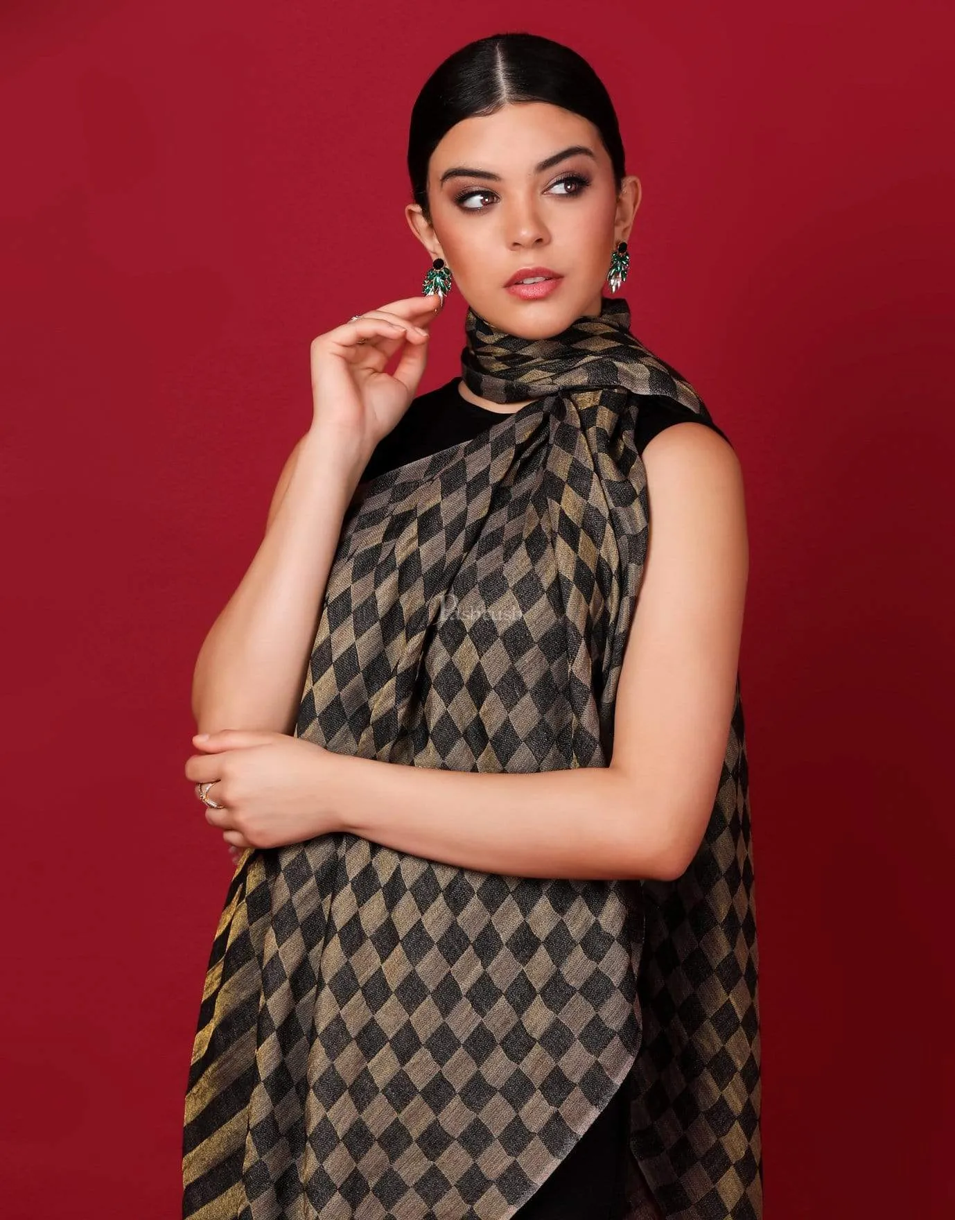 Pashtush Womens Twilight Checkered Scarf, With Shimmery Zari  Thread Weave, Black And Gold