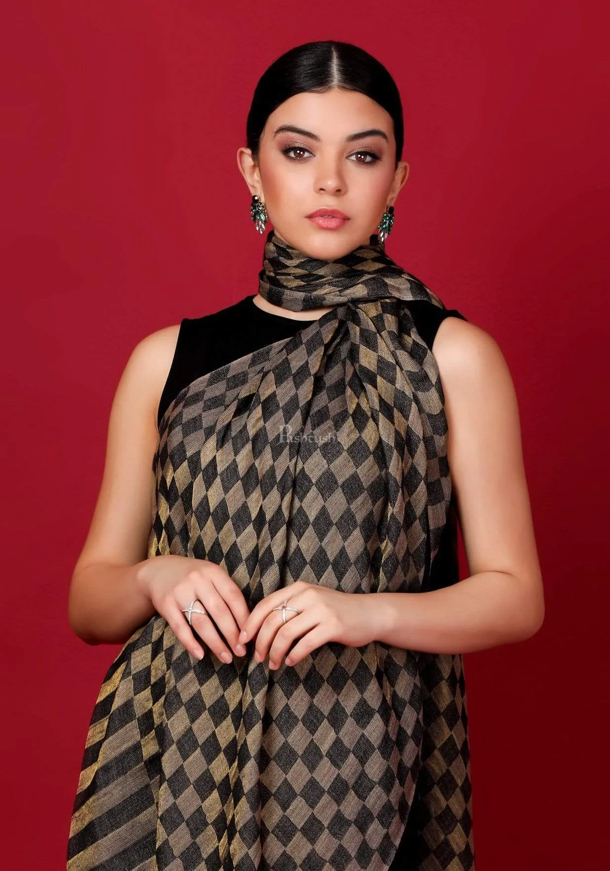 Pashtush Womens Twilight Checkered Scarf, With Shimmery Zari  Thread Weave, Black And Gold