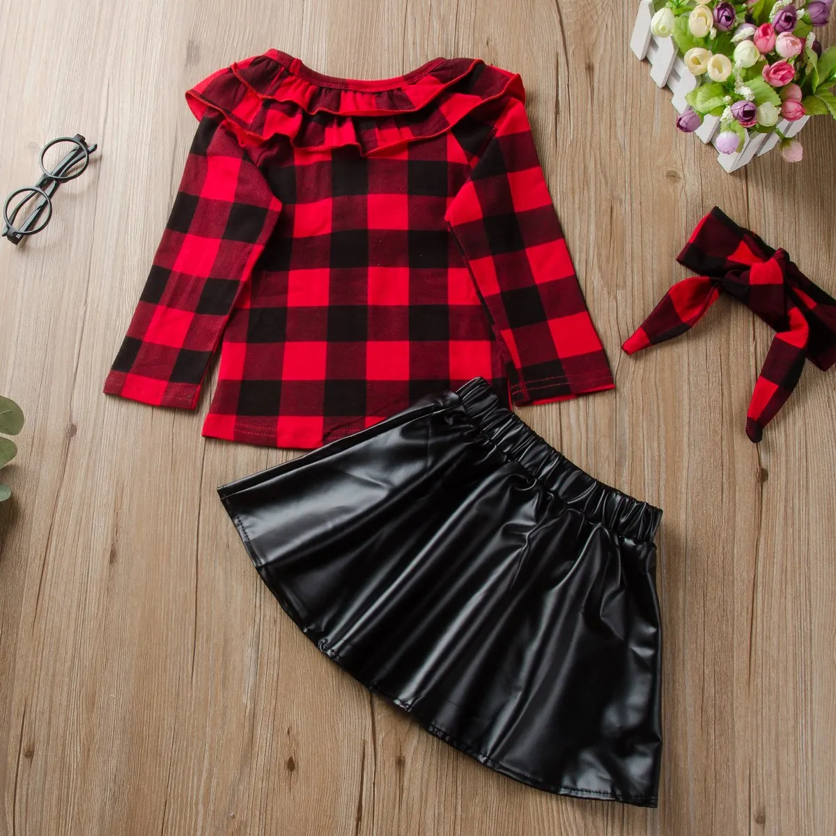 Pleated Collar Plaid Long Sleeve Tops & Leather Skirt
